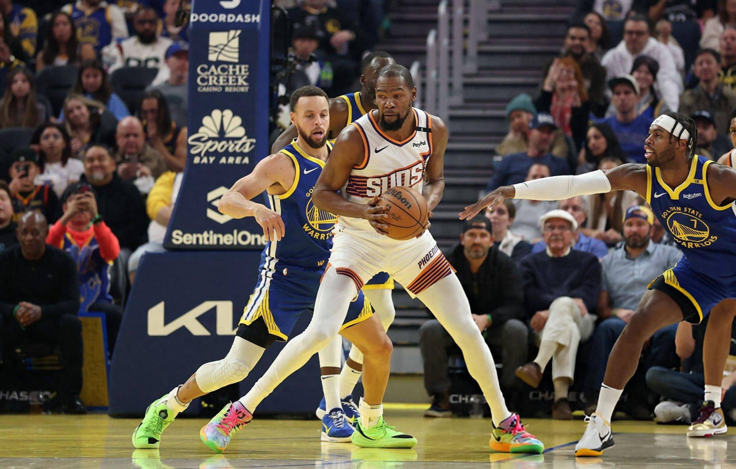 澳亚国际最新网址-勇士双核联手逆转，惊艳投篮破底角局势的简单介绍