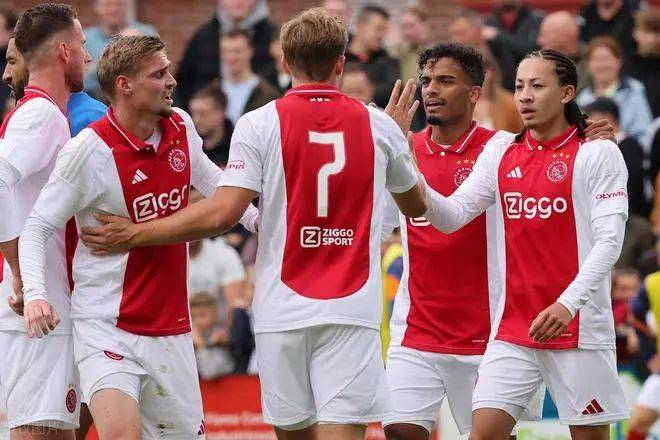 澳亚国际最新版本-阿赫利战胜斯特拉斯堡追逐争冠